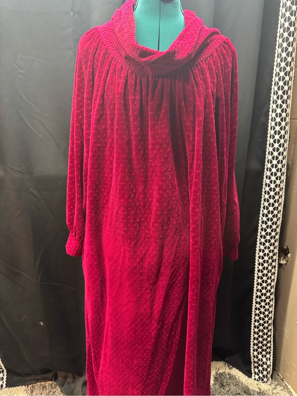 Women's Red Velvet Cowl Neck Long Sleeve Robe